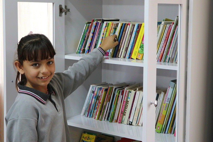  Aydem Classroom Bookshelf Project in Denizli Yeşilyayla Nimet ve İhsan Gün Elementary School 